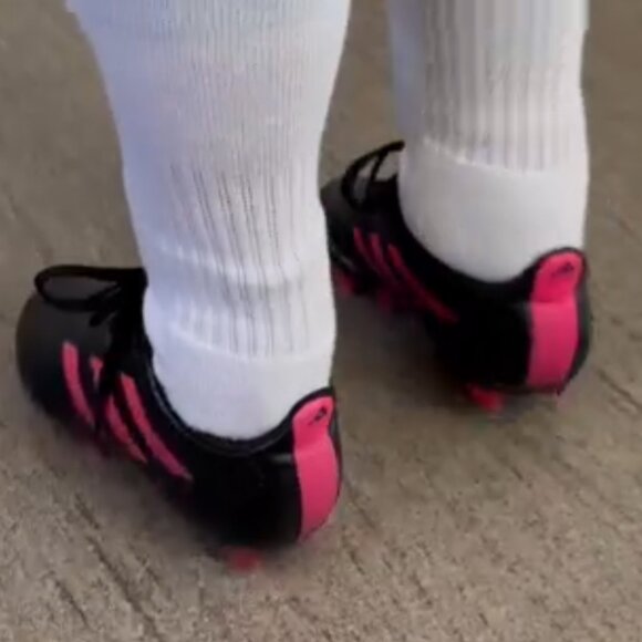 Adidas Firm Ground Soccer Cleats Black & Pink - Picture 9 of 9